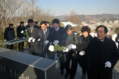 2013 새해 충혼탑 ...