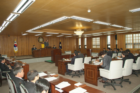 제136회 합천군의회 제1차 본회의0