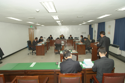 제136회 2차 정례회 내무위원회 회의중0