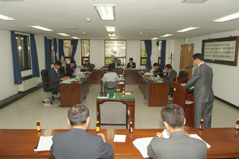 제140회 임시회 산업건설위원회 회의중0