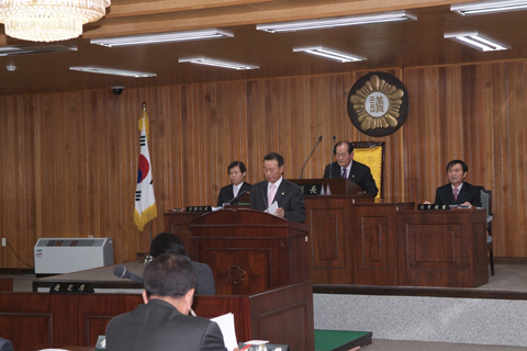 제144회 임시회 제4차 본회의에서 산업건설위 의안심사 결과보고 중인 문을주의원0