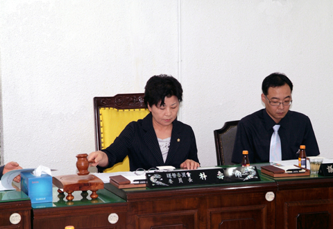 운영위원회를 주재하고 있는 박수남 운영위원장0