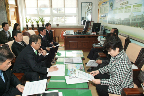 제152회 제2차 정례회 1차 복지행정위원회- 삼가초등학교급식소 현장답사0