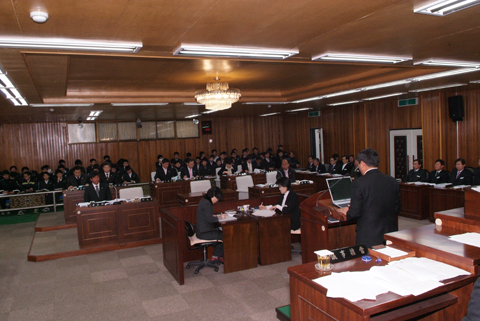 군정질문을 하고 있는 윤재호의원0