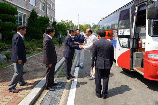 태안군의회 의원 합천군우정학사 벤치마킹 안내0