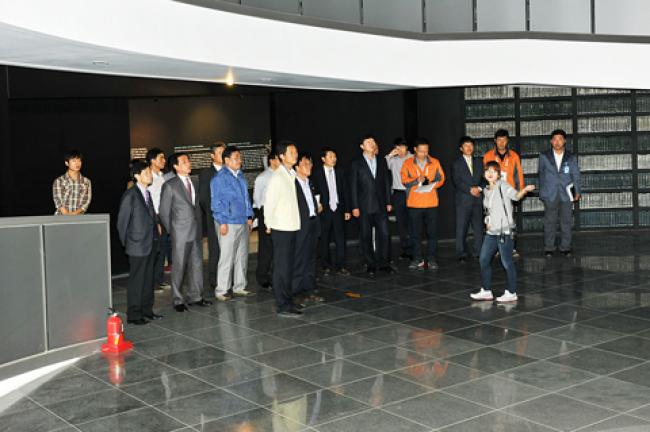 대장경세계문화축전장 시찰3