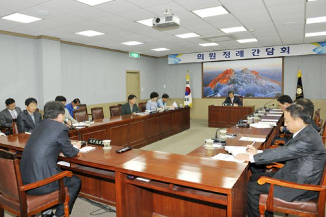 5월 두번 째 의원정례간담회 개최0