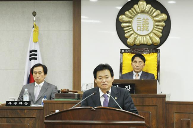 복지행정위원장 박홍제의원 당선0