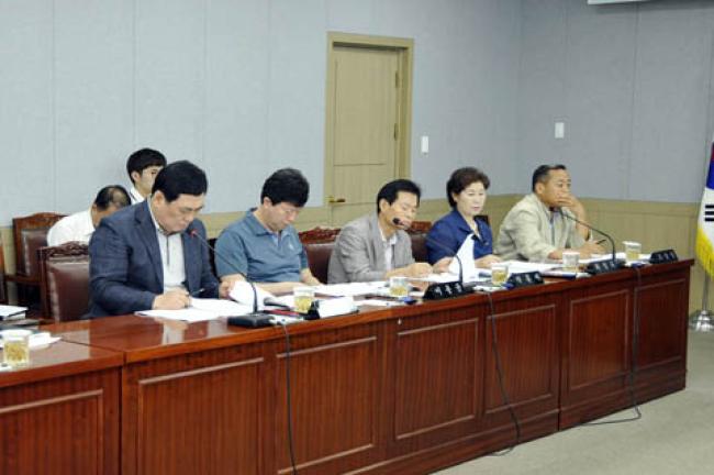 8월 첫 번째 의원정례간담회1