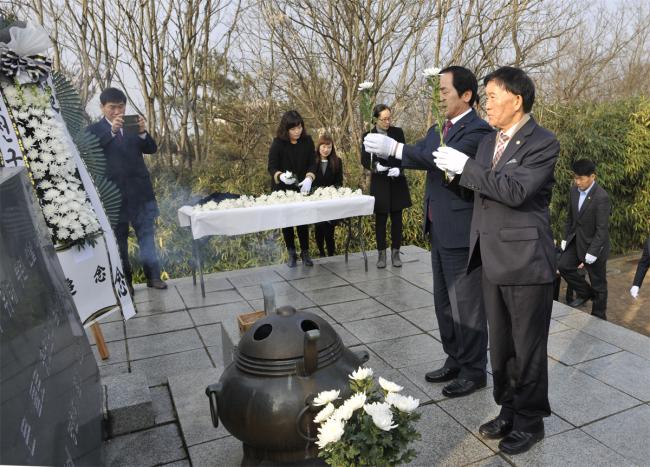 2016년 합천군의회 시무식 및 충혼탑 참배2