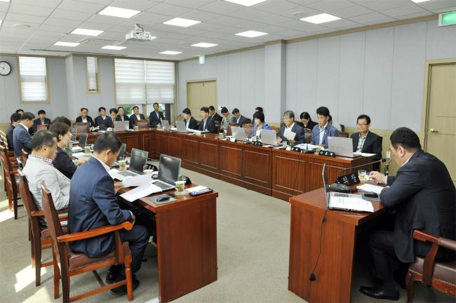 10월 첫 번째 의원정례간담회1