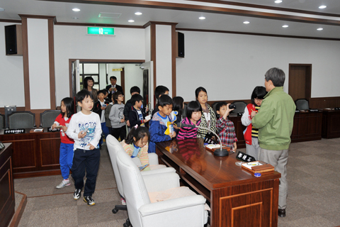 대병초등학교 학생 의회 견학0