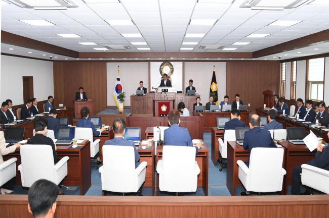 제235회 제1차 정례회 1차 본회의0