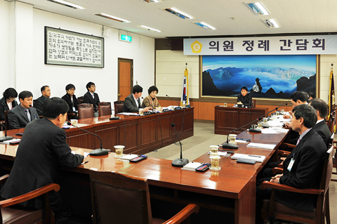 3월 첫째 주 의원정례간담회 개최1