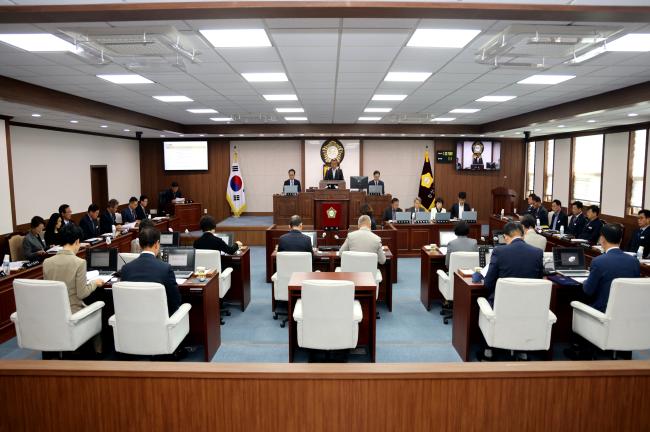 제271회 합천군의회 임시회 제2차 본회의0