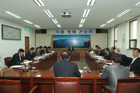 6월 첫째 주 의원정례간담회0