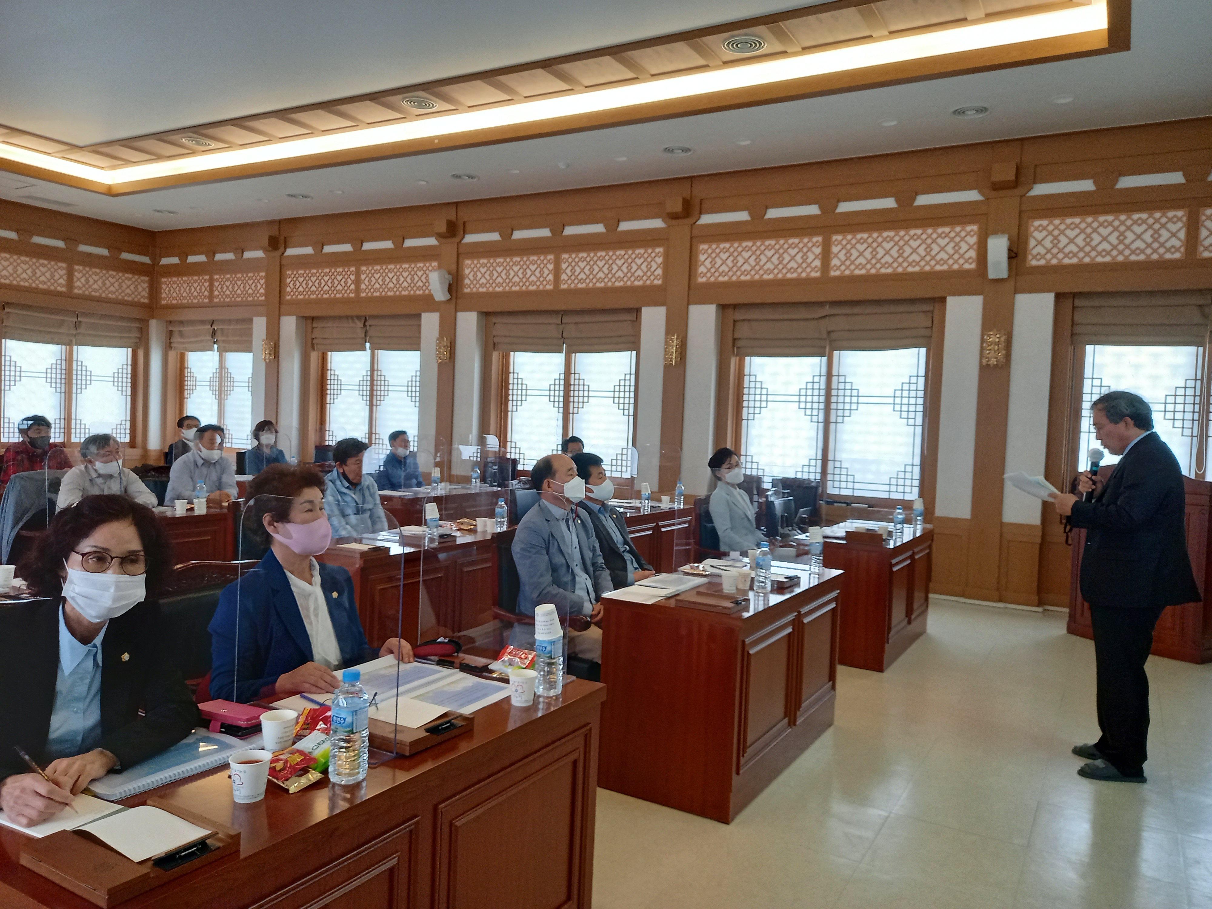 합천군의회 1차 정례회 대비 의정연수 실시1